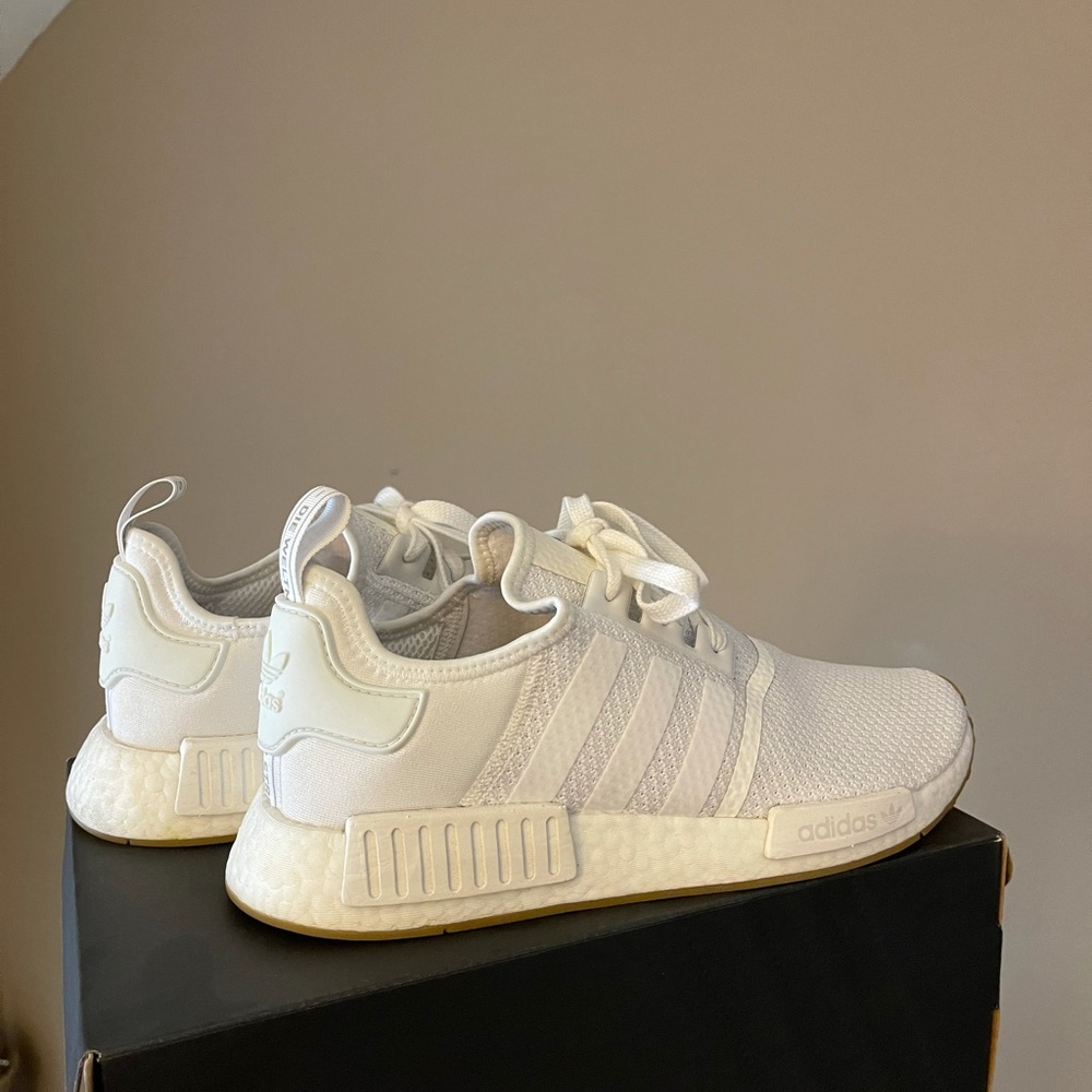 Adidas NMD_R1 - cloud white